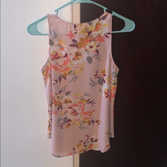 Vanheusen professional floral top - Picture 2 of 2